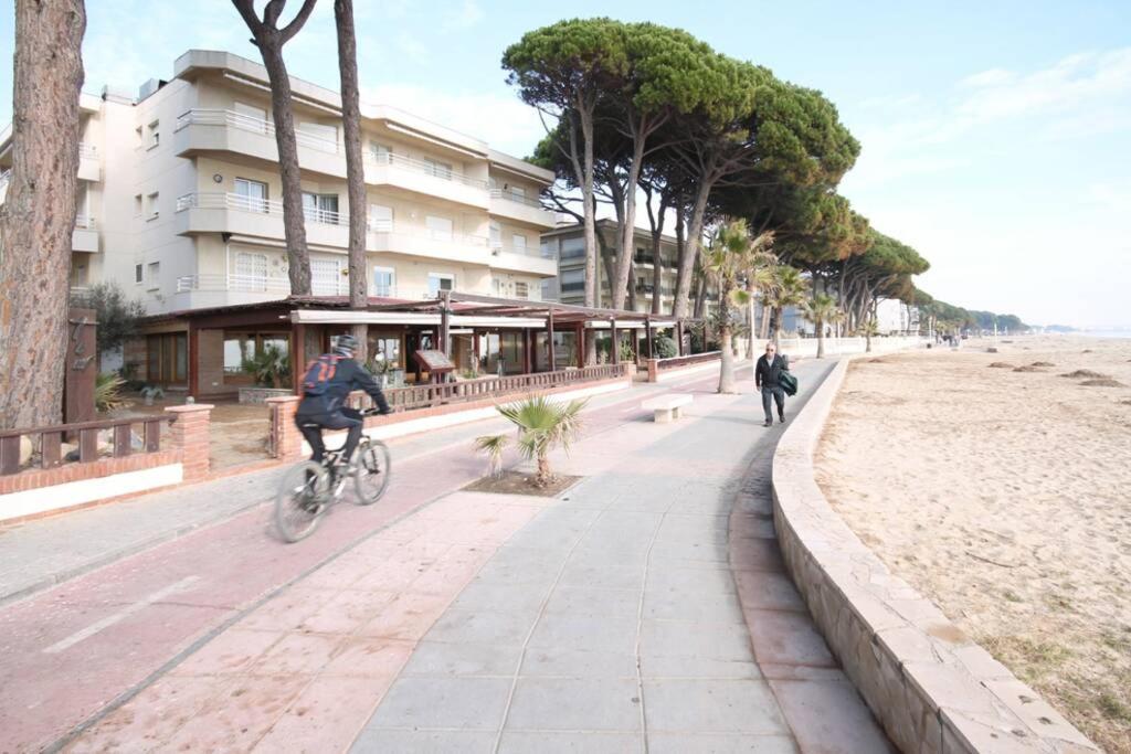 Apartamento Con Vistas Al Mar En Cambrils Ngoại thất bức ảnh